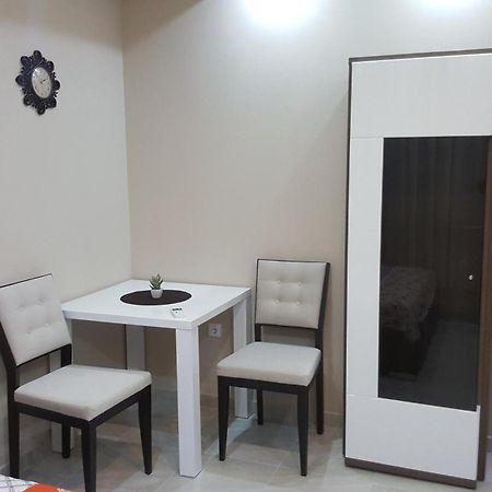 Studio Apartman - Centar Tivat Exteriér fotografie
